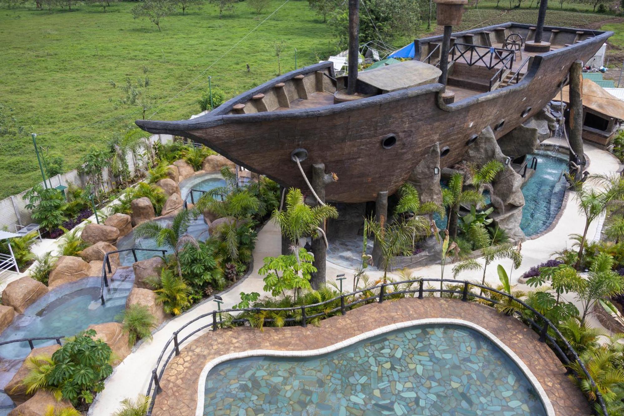 Hotel Relax Termalitas - Thermal Water La Fortuna Exteriör bild