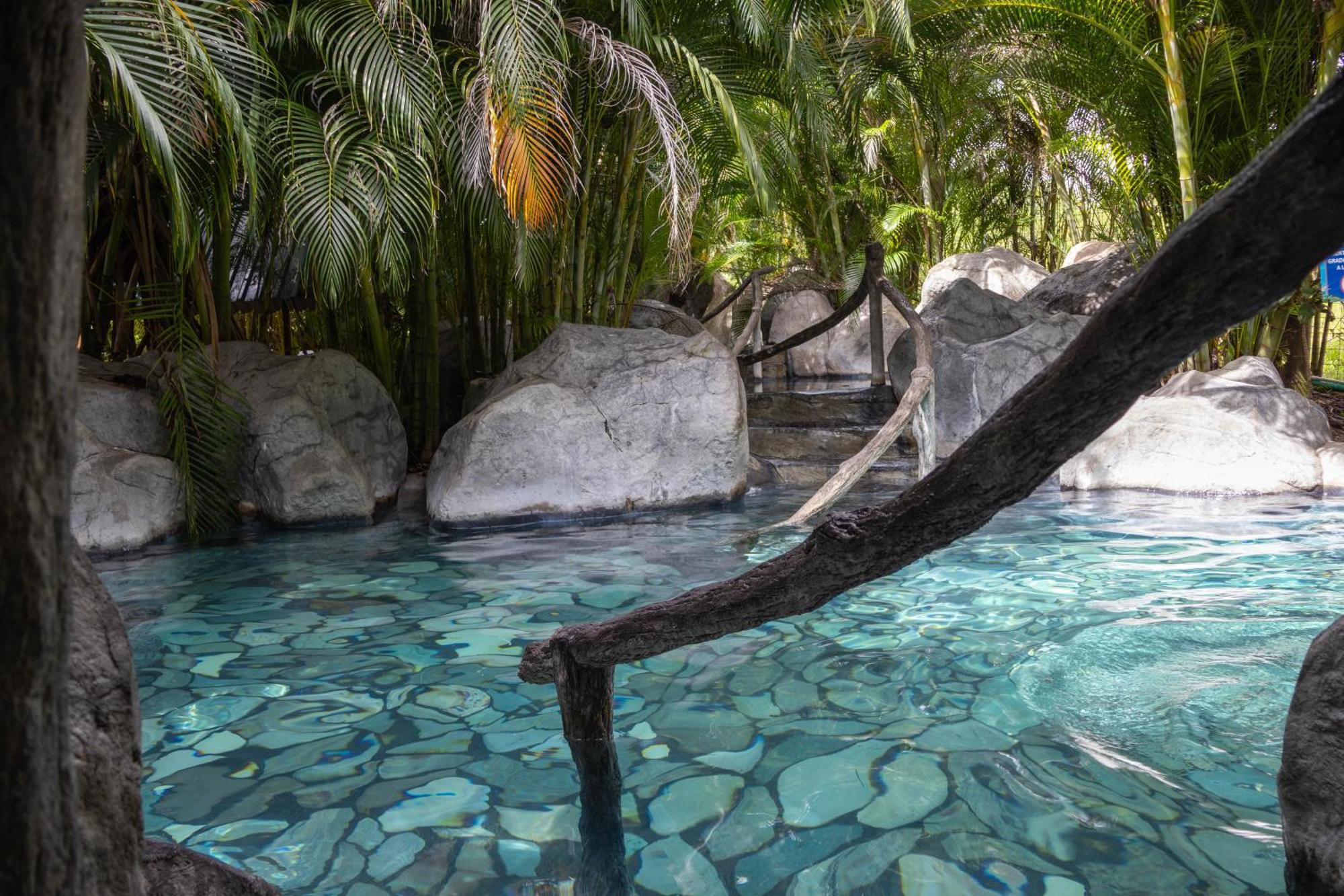 Hotel Relax Termalitas - Thermal Water La Fortuna Exteriör bild