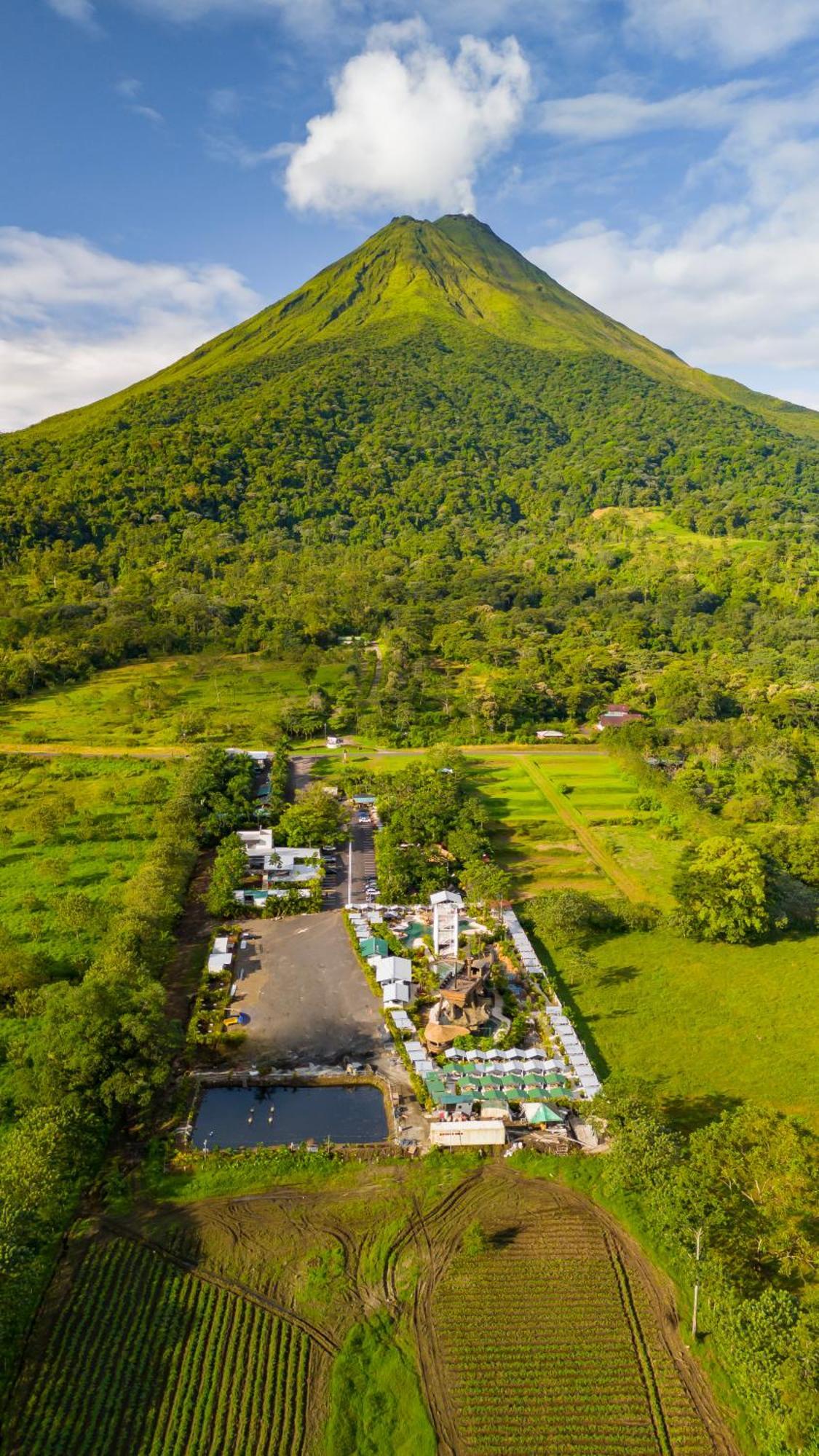 Hotel Relax Termalitas - Thermal Water La Fortuna Exteriör bild